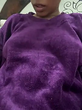 Snapshot of HeerStd chatting on 12/16/25, 08:30 HeerStd online show from 12/16/25, 08:30