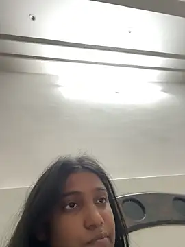 Snapshot of HeerStd chatting on 03/14/26, 10:32 HeerStd online show from 03/14/26, 10:32