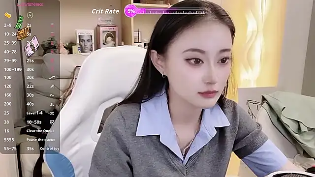 Snapshot of Naiyi-babe chatting on 10/09/25, 05:00 Naiyi-babe online show from 10/09/25, 05:00