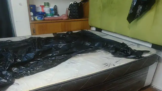 Snapshot of Keishaa-77 chatting on 11/29/25, 10:35 Keishaa-77 online show from 11/29/25, 10:35