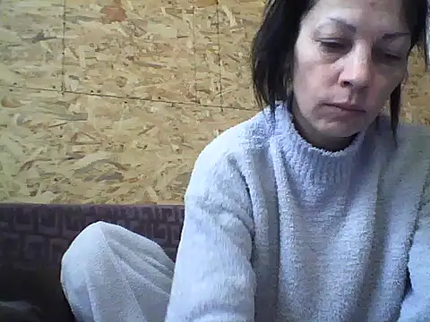 Snapshot of Milana38 chatting on 10/19/25, 11:11 Milana38 online show from 10/19/25, 11:11