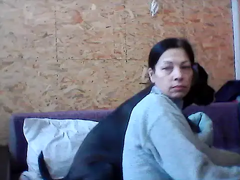 Snapshot of Milana38 chatting on 11/15/25, 09:28 Milana38 online show from 11/15/25, 09:28