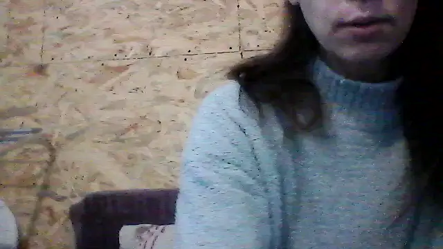 Snapshot of Milana38 chatting on 12/14/25, 12:21 Milana38 online show from 12/14/25, 12:21