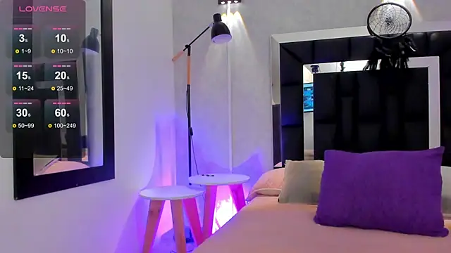 Snapshot of elian_7 chatting on 06/03/26, 12:08 elian 7 online show from 06/03/26, 12:08