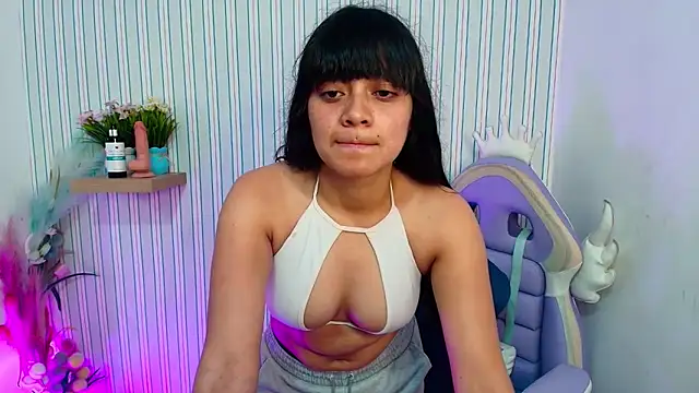 Snapshot of kataleya__18 chatting on 05/28/26, 05:21 kataleya 18 online show from 05/28/26, 05:21