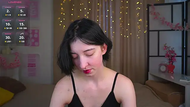 Snapshot of JuanaFriesz chatting on 02/24/26, 09:18 JuanaFriesz online show from 02/24/26, 09:18