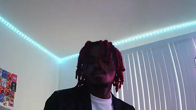 Snapshot of risktakinndolo chatting on 10/01/25, 12:44 risktakinndolo online show from 10/01/25, 12:44