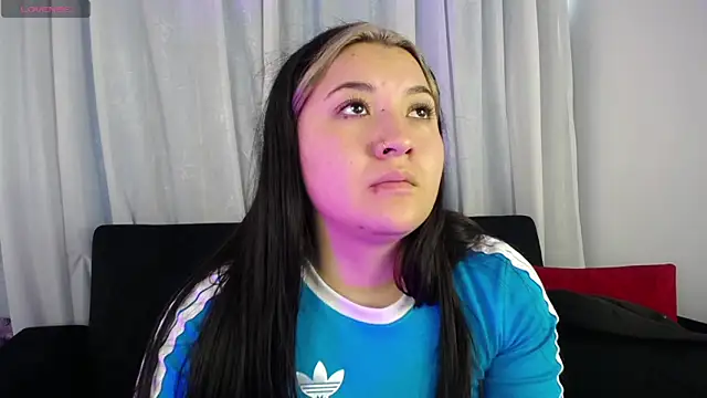 Annie A  online show from 10/07/25, 09:12