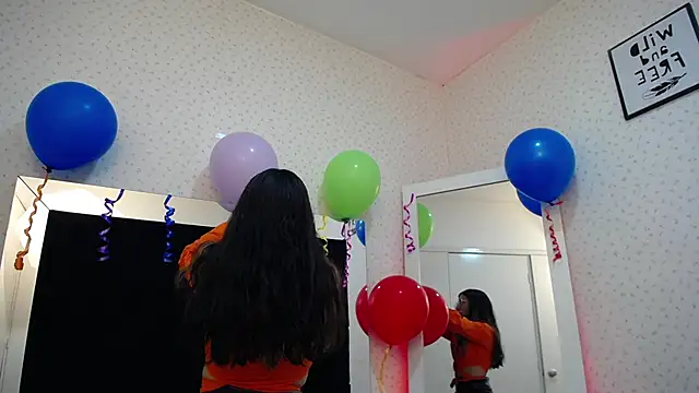 Snapshot of LunaRichy_ chatting on 09/22/25, 12:18 LunaRichy online show from 09/22/25, 12:18