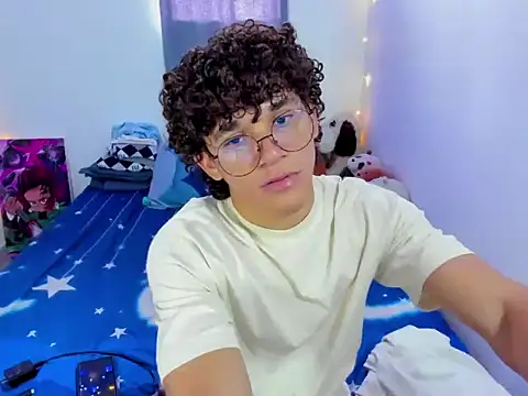 Tom Blues online show from 03/12/26, 09:21