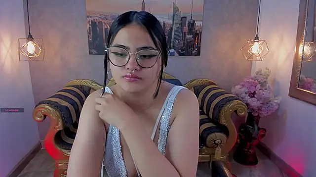 Snapshot of Laura_janne chatting on 09/11/25, 01:33 Laura janne online show from 09/11/25, 01:33