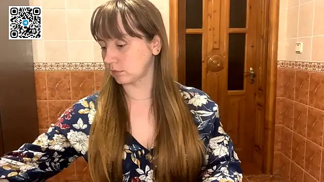 MaroonMoon  online show from 09/10/25, 07:14