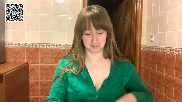 MaroonMoon  online show from 10/20/25, 07:36