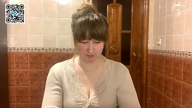 MaroonMoon  online show from 12/21/25, 09:00