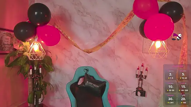 cristal herrera  online show from 11/01/25, 04:36