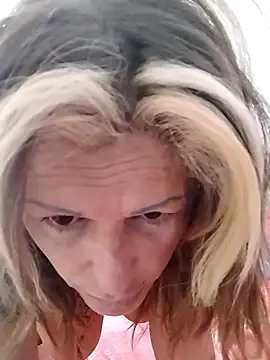 canariamorbosa online show from 11/26/25, 11:22