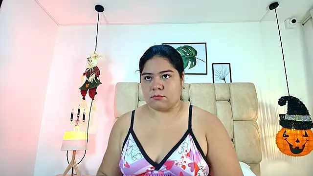 elizawiliamst online show from 10/24/25, 11:50