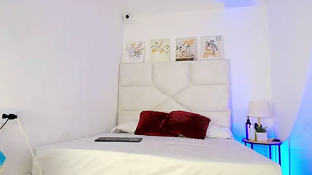 elizawiliamst online show from 05/12/26, 12:57