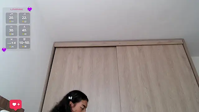 WendySuns  online show from 10/28/25, 06:43