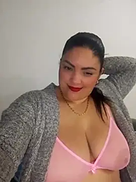 tiffany Johnson1 online show from 11/23/25, 01:38