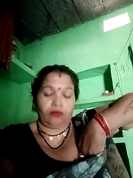 Manavi x online show from 10/19/25, 10:27