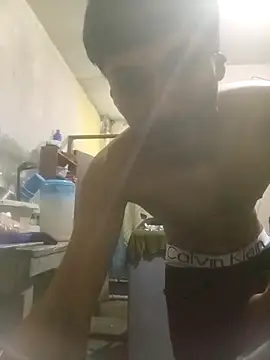 Bebicho14 online show from 11/11/25, 03:50