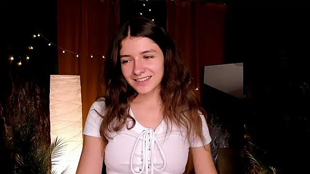 amy cute cat online show from 09/27/25, 09:25