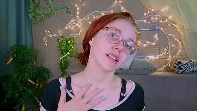 PollyVinice online show from 05/12/26, 02:58