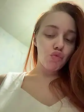PollyVinice online show from 06/26/26, 06:01