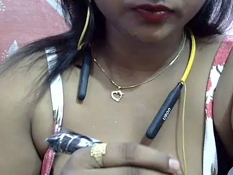 Snapshot of Rooshami_hot01 chatting on 09/22/25, 02:41 Rooshami hot01 online show from 09/22/25, 02:41