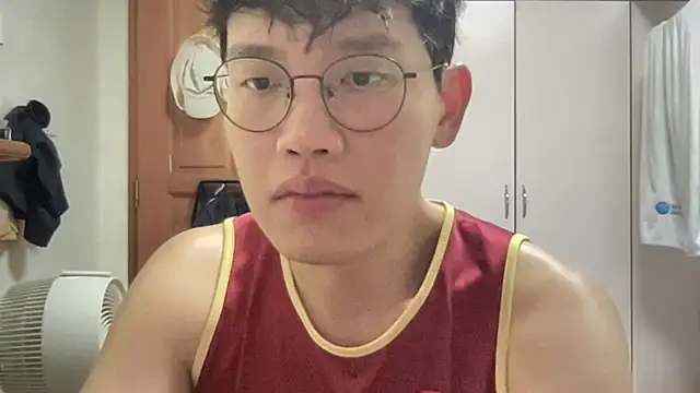 Snapshot of Passionatetwink2 chatting on 09/14/25, 12:10 Passionatetwink2 online show from 09/14/25, 12:10