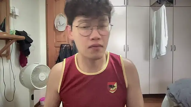 Snapshot of Passionatetwink2 chatting on 09/22/25, 09:11 Passionatetwink2 online show from 09/22/25, 09:11