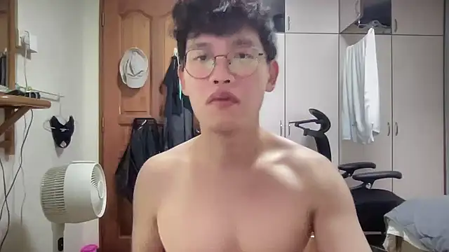 Snapshot of Passionatetwink2 chatting on 10/02/25, 10:00 Passionatetwink2 online show from 10/02/25, 10:00