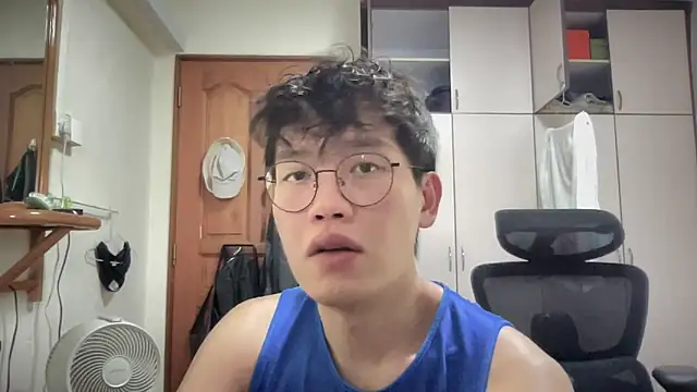 Snapshot of Passionatetwink2 chatting on 10/06/25, 09:29 Passionatetwink2 online show from 10/06/25, 09:29