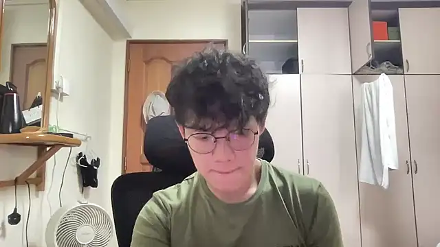 Snapshot of Passionatetwink2 chatting on 11/01/25, 07:32 Passionatetwink2 online show from 11/01/25, 07:32