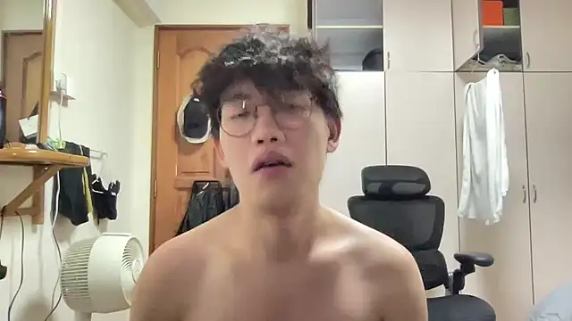 Snapshot of Passionatetwink2 chatting on 11/05/25, 09:42 Passionatetwink2 online show from 11/05/25, 09:42