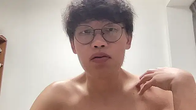 Snapshot of Passionatetwink2 chatting on 01/09/26, 12:19 Passionatetwink2 online show from 01/09/26, 12:19