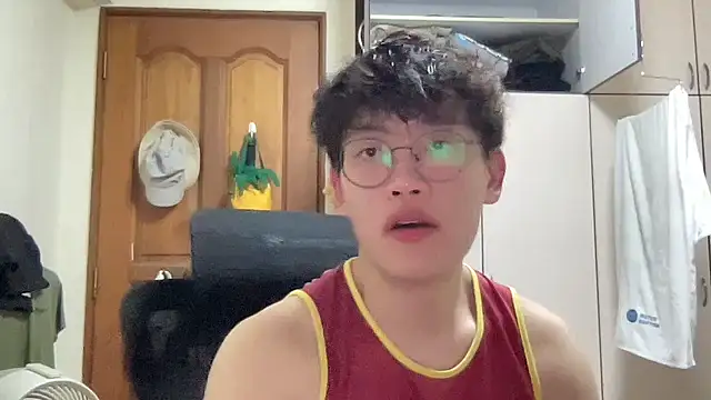 Snapshot of Passionatetwink2 chatting on 02/02/26, 11:42 Passionatetwink2 online show from 02/02/26, 11:42