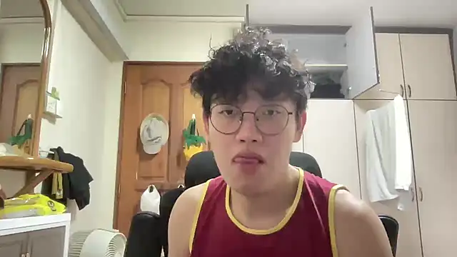 Snapshot of Passionatetwink2 chatting on 02/07/26, 08:29 Passionatetwink2 online show from 02/07/26, 08:29