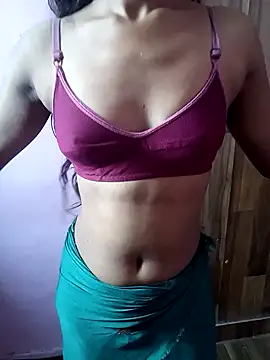 Snapshot of seema_rani68 chatting on 10/04/25, 10:35 seema rani68 online show from 10/04/25, 10:35