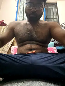 Snapshot of DJLOVE280825 chatting on 10/05/25, 08:40 DJLOVE280825 online show from 10/05/25, 08:40