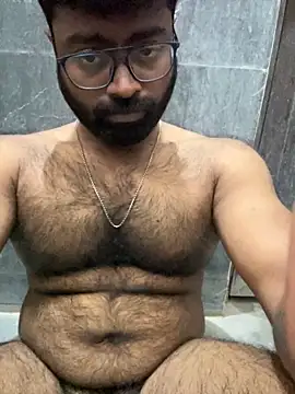 Snapshot of DJLOVE280825 chatting on 11/23/25, 05:51 DJLOVE280825 online show from 11/23/25, 05:51