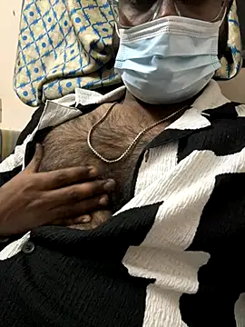 Snapshot of DJLOVE280825 chatting on 01/07/26, 11:29 DJLOVE280825 online show from 01/07/26, 11:29