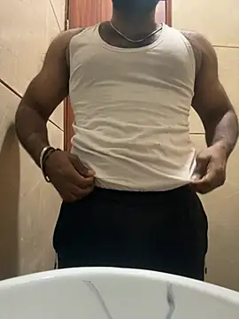 Snapshot of DJLOVE280825 chatting on 02/16/26, 11:45 DJLOVE280825 online show from 02/16/26, 11:45