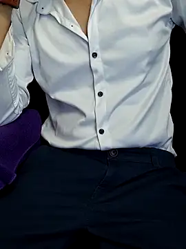 chocolate alone online show from 10/25/25, 07:38