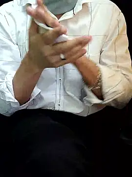 chocolate alone online show from 12/02/25, 09:25