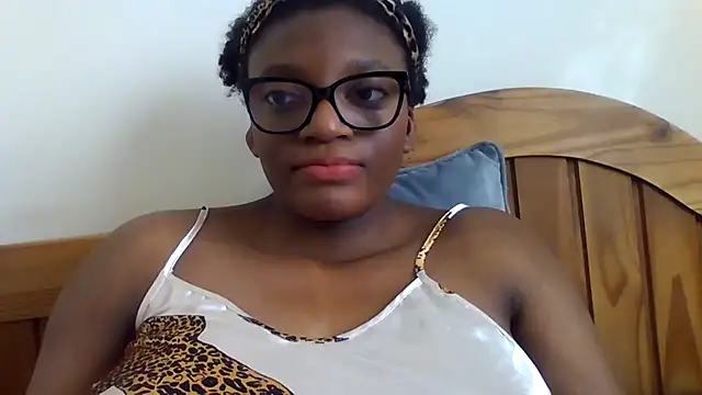 Snapshot of SexyGemBeautyX chatting on 09/08/25, 05:45 SexyGemBeautyX online show from 09/08/25, 05:45