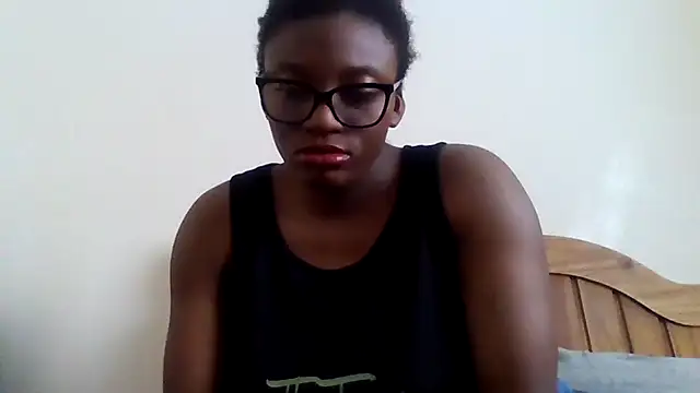 Snapshot of SexyGemBeautyX chatting on 09/20/25, 12:17 SexyGemBeautyX online show from 09/20/25, 12:17