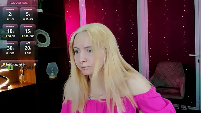 mila glow1 online show from 12/15/25, 07:29