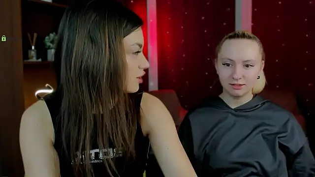 mila glow1 online show from 02/04/26, 06:19